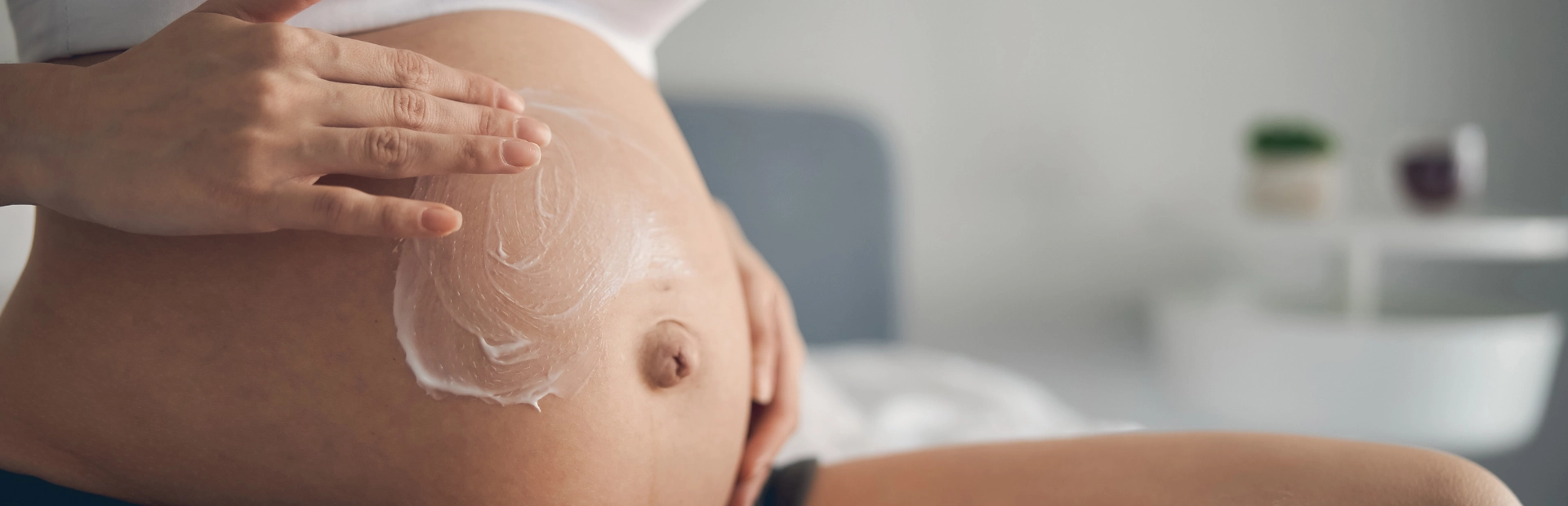 Hydratation ventre grossesse - Laboratoires Gilbert