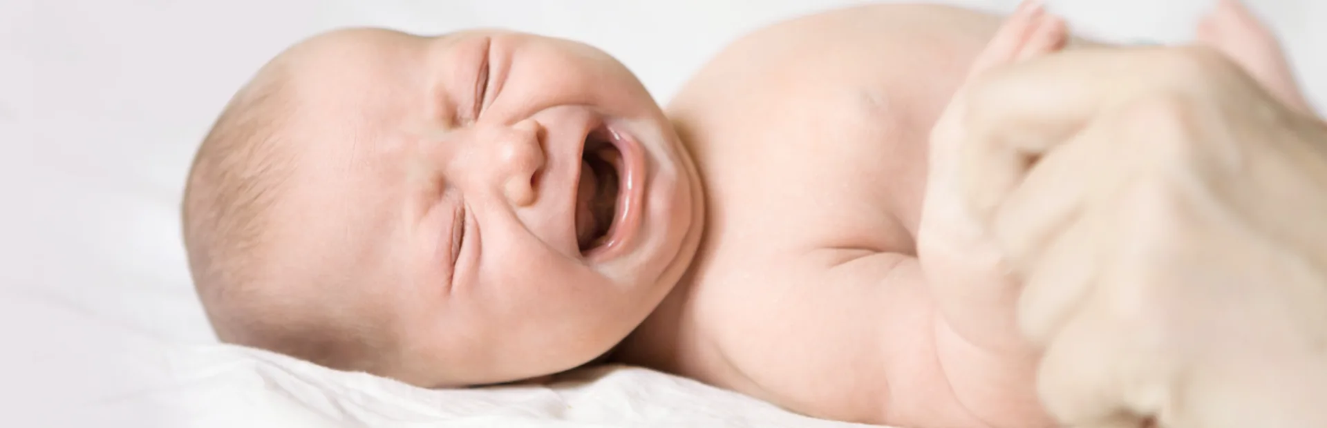 Bébé en train de pleurer - Laboratoires Gilbert