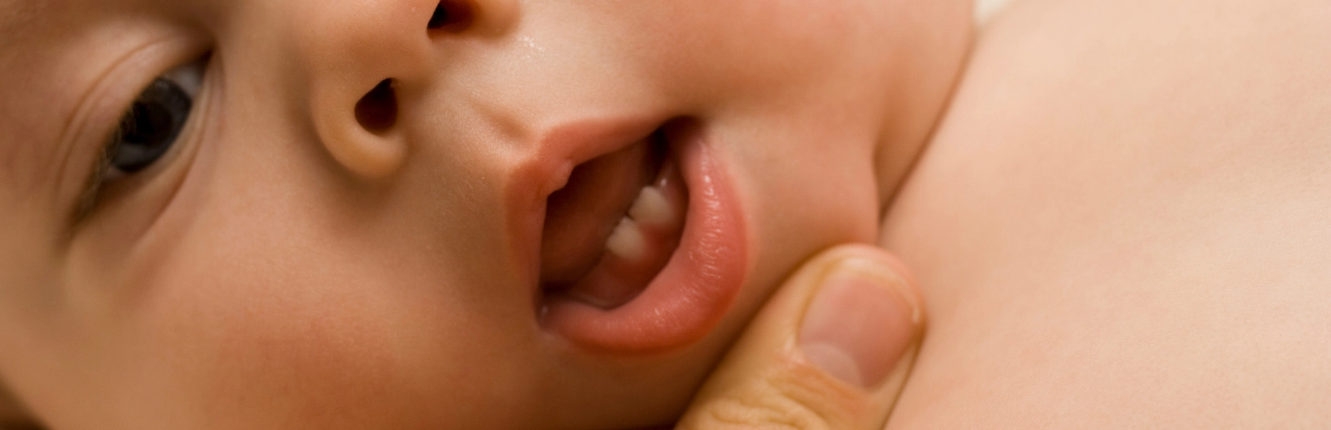 Poussée dentaires de bébé - Laboratoires Gilbert