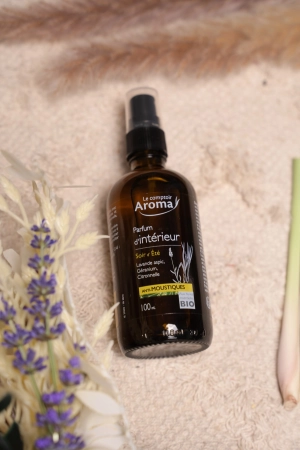 LCA-ambiance-883593-3518648835931-parfum_d'intérieur_soir_d'été-100mL-fleurs_séchées.jpg