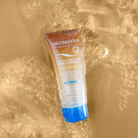 NEM-ambiance-686012-gel_douche_surgras-peaux_seches-eau-1E4A6867.jpg